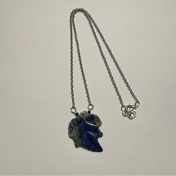 Sodalite 1.5” pendant on the 9” chain - Picture 2 of 3